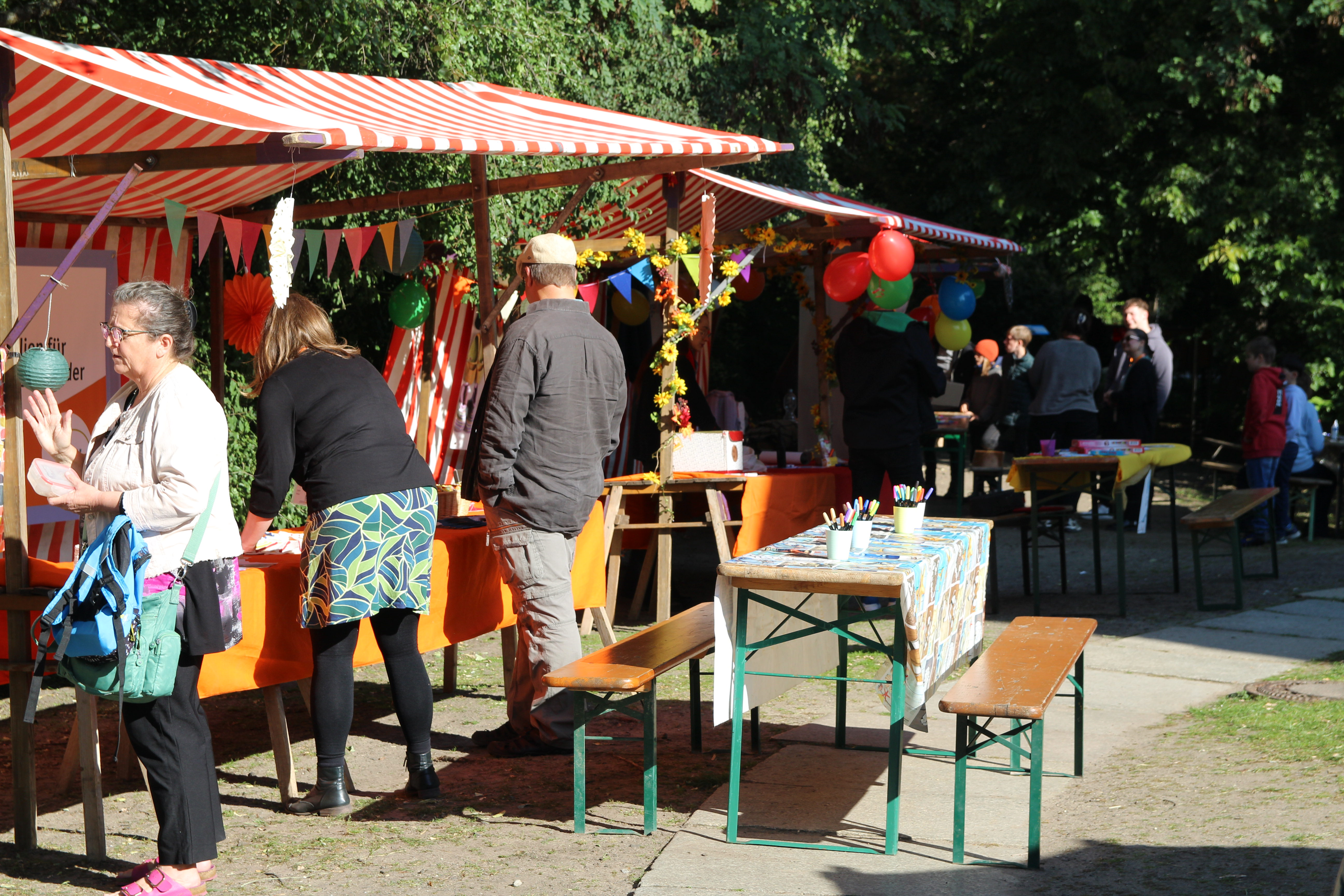 Pflegefamilientag 2025 Marktstand